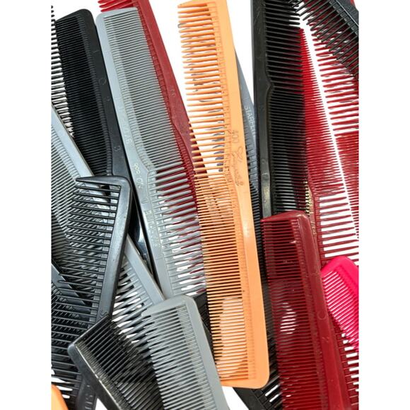 Lot of 33 Hair Cutting Combs Multicolor Assorted Salon Barber Professional - Picture 5 of 14